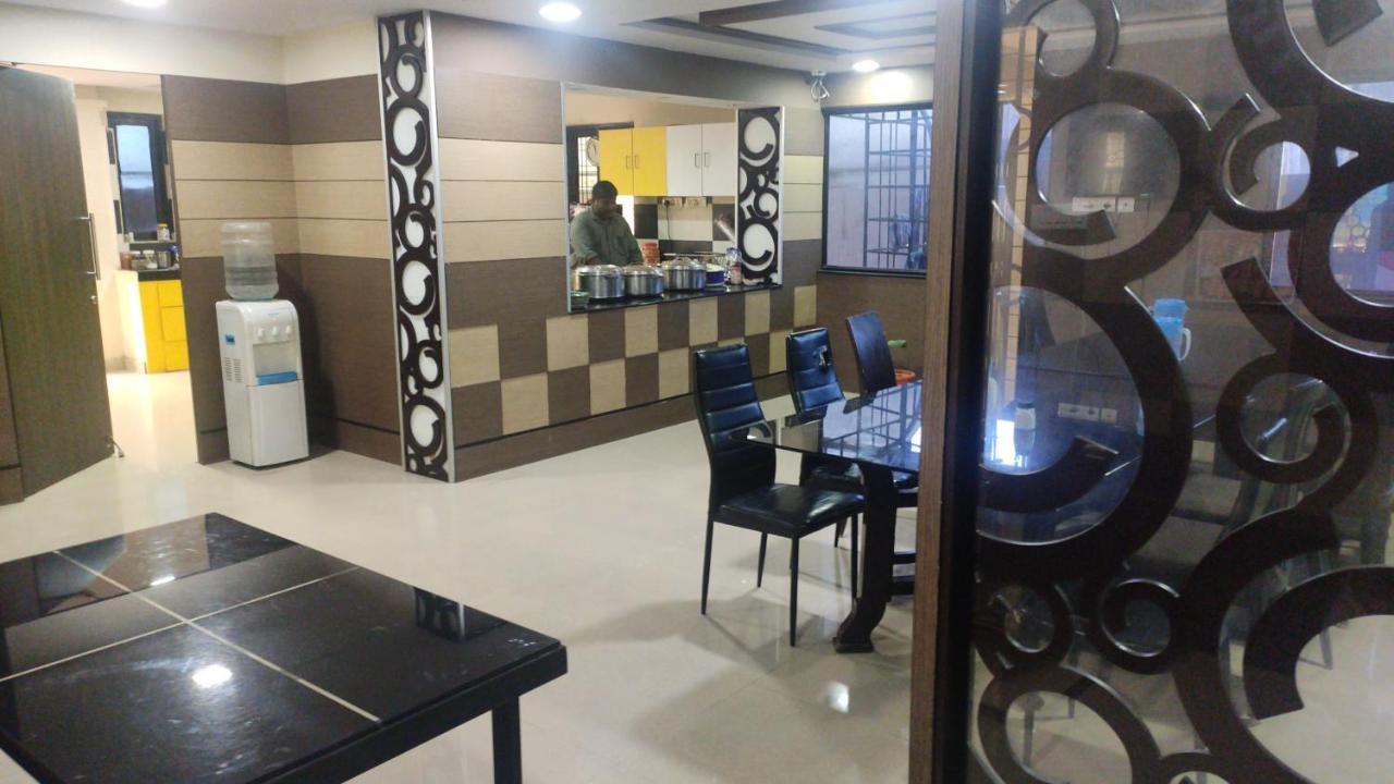 Skyview Suites Hyderabad Bagian luar foto