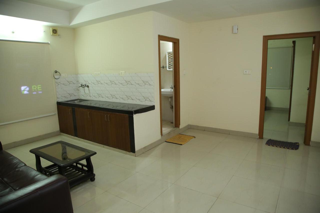 Skyview Suites Hyderabad Bagian luar foto