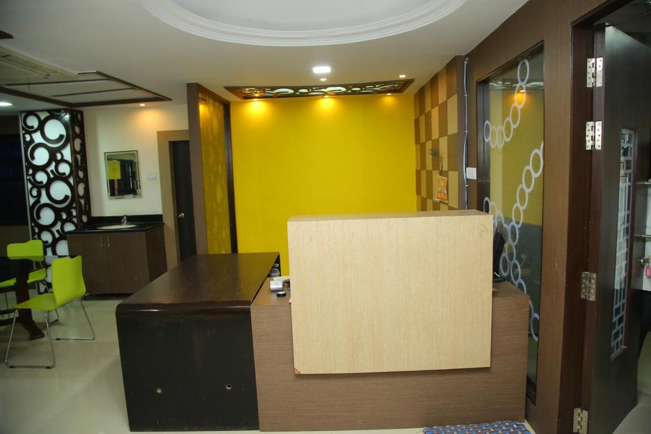 Skyview Suites Hyderabad Bagian luar foto