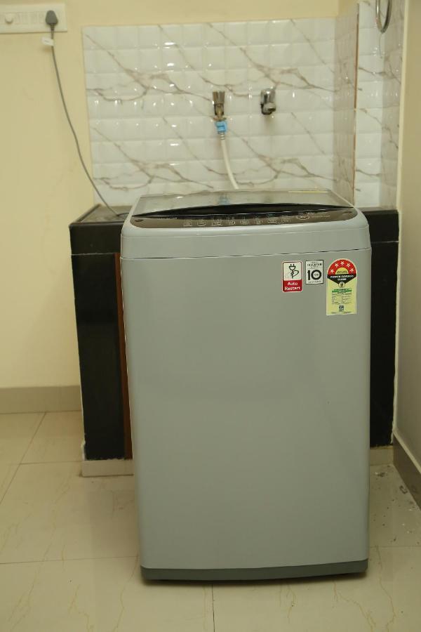 Skyview Suites Hyderabad Bagian luar foto